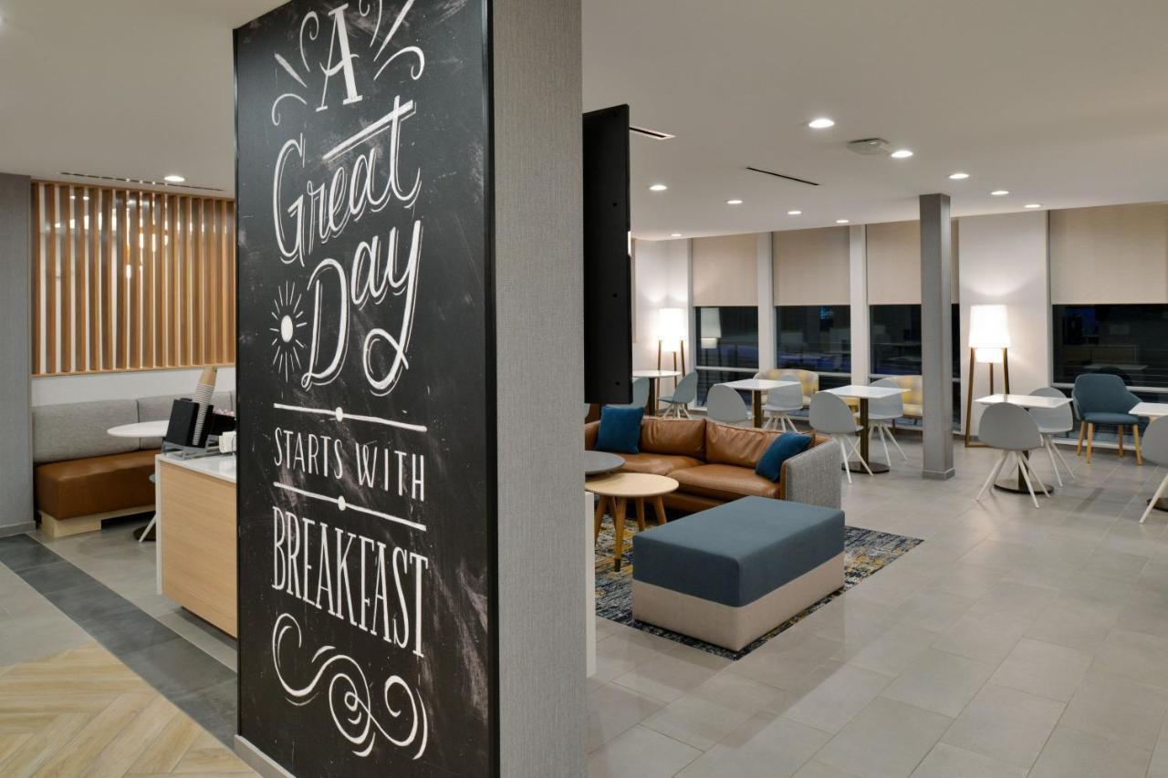 Towneplace Suites By Marriott Asheville Downtown Bagian luar foto